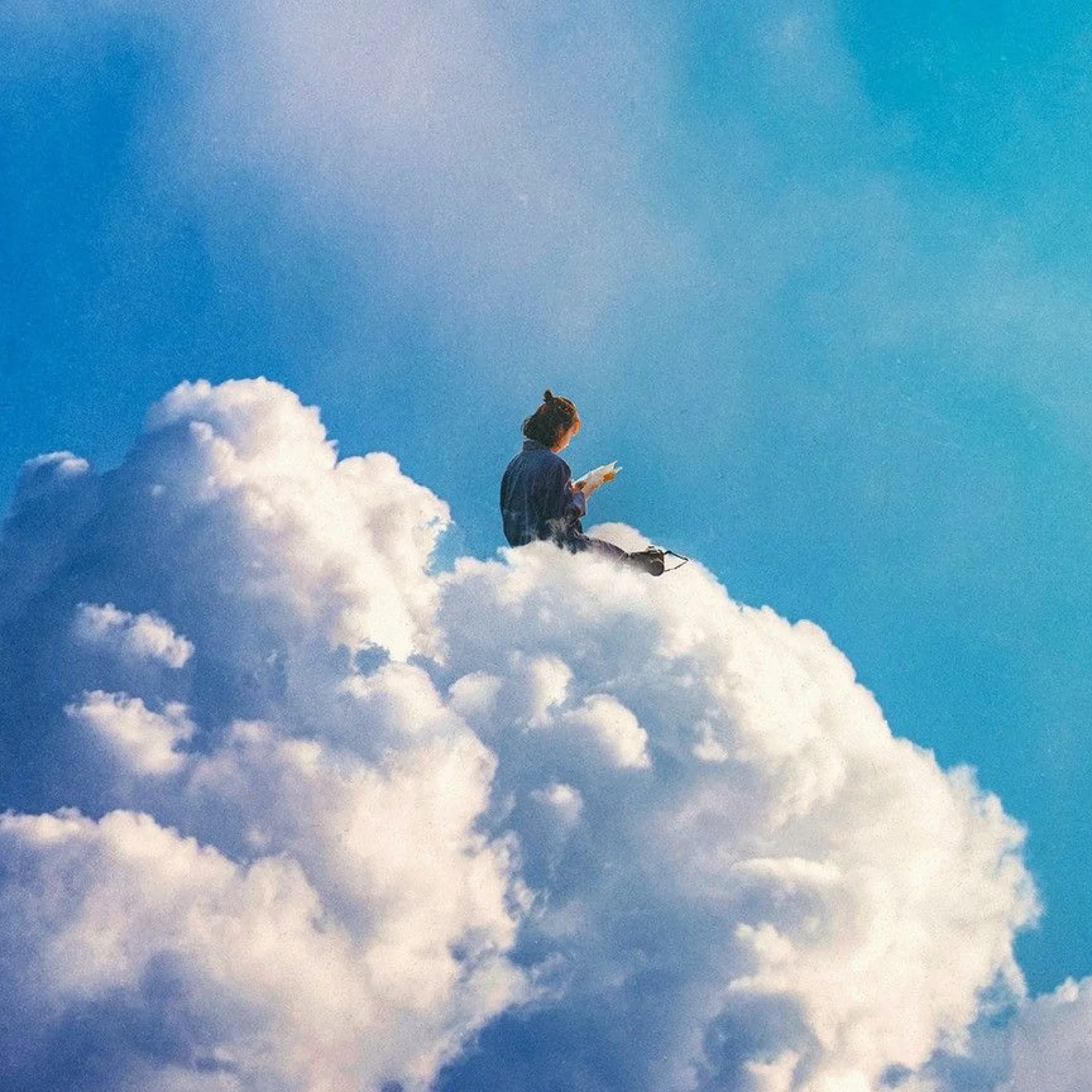 Cloudyo cloud graphic, designed in Italy